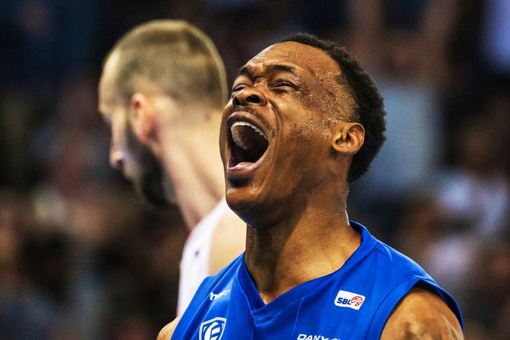 Davonta Jordan, à droite, exulte 