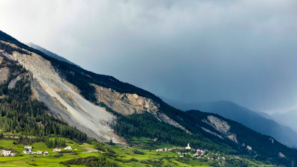 «On l'a seulement entendue, il faisait nuit noire». Une partie de l'Insel s'est effondrée à Brienz