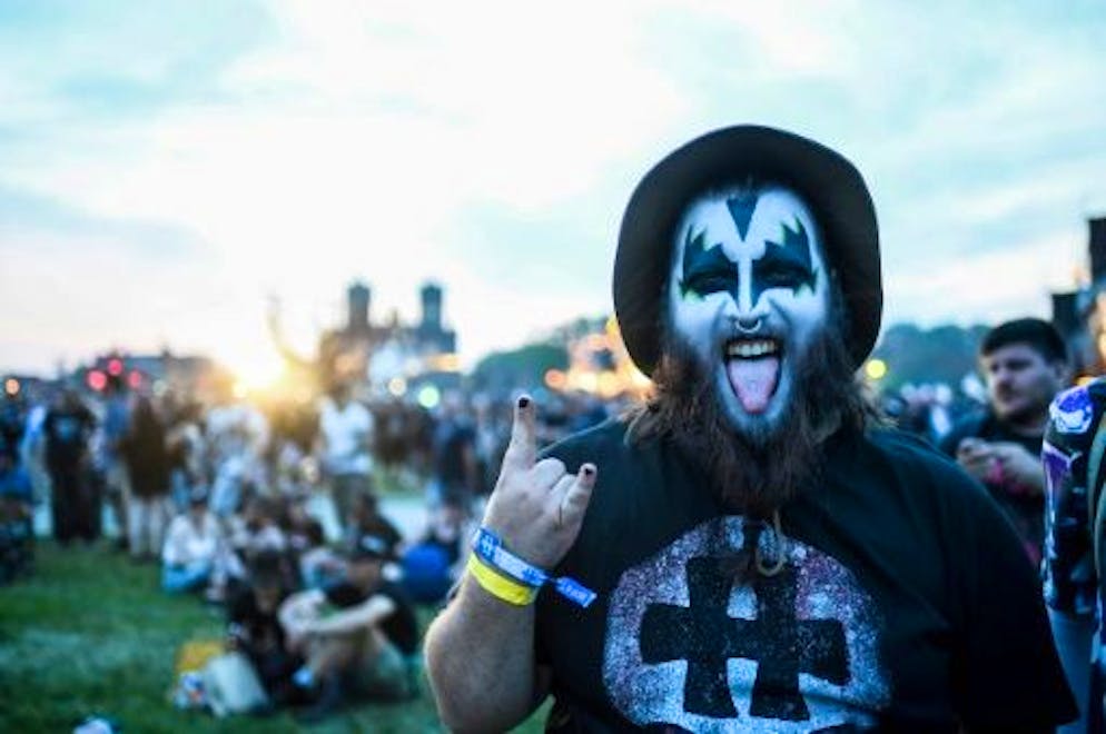Kiss embrasse une dernière fois le Hellfest - Gallery. Un fan de heavy metal au Hellfest, le 15 juin 2023 à Clisson, dans l'ouest de la France