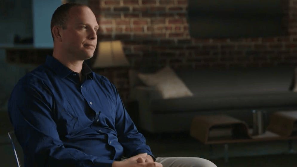 Wer's glaubt. Laut diesem Mann verfügen die USA über Hangars voller UFOs