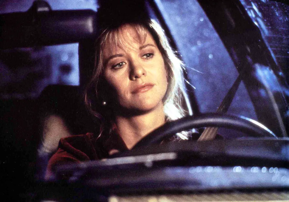 Top Gun. Mit «Top Gun» schaffte sie ihren Durchbruch. In den 90er Jahren spielte Meg Ryan in mehreren Kino-Hits mit und prägte das RomCom-Genre. Hier beispielsweise in «Schlaflos in Seattle». 