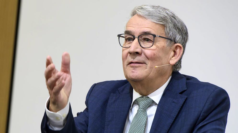 L'ancien conseiller d'Etat, sénateur et président de La Poste , Urs Schwallerr renonce  à son mandat d'administrateur de l'assureur Groupe Mutuel (archives).