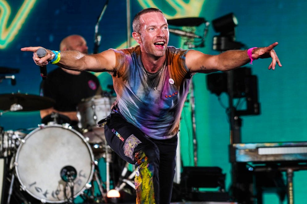 Chris Martin dei Coldplay allo stadio Diego Armando Maradona di Napoli