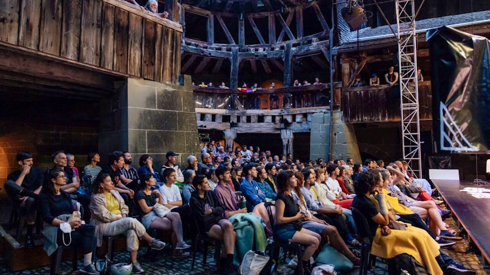 Le festival fribourgeois, ici la forteresse du Belluard, s'apprête à vivre sa 40e édition, avec 27 projets artistiques pluridisciplinaires à découvrir.