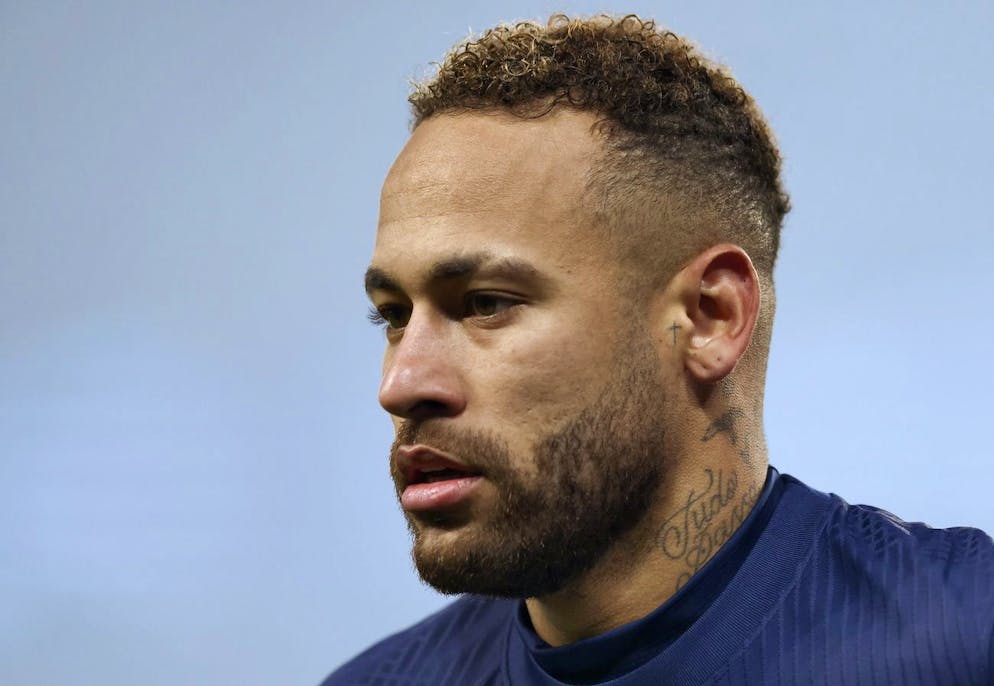 Il futuro di Neymar al PSG rimane incerto