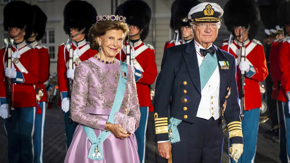 50° anniversario. Il re svedese Carlo Gustavo colto di sorpresa da una domanda sull'amore