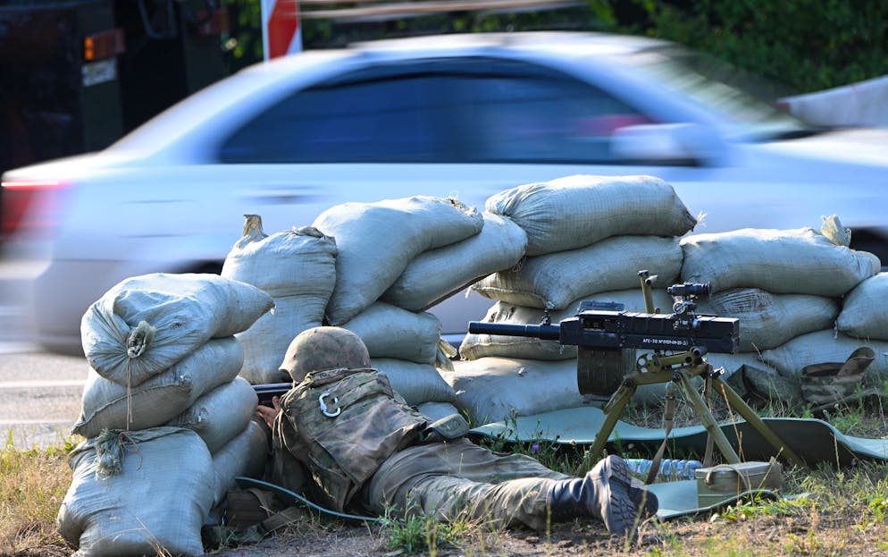 Prigozhin vuole rovesciare i vertici militari russi. Sono state piazzate diverse mitragliatrici pesanti nei nodi nevralgici della capitale.