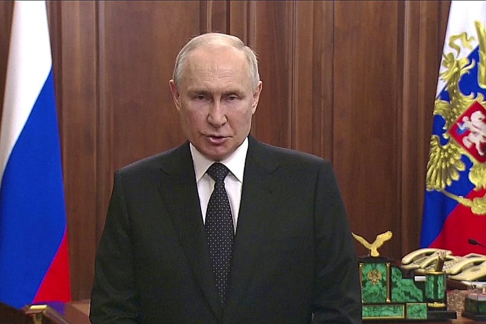 Prigozhin vuole rovesciare i vertici militari russi. Putin durante un discorso alla nazione sabato mattina. «Tutti coloro che hanno scelto la via del tradimento saranno puniti e saranno ritenuti responsabili», ha dichiarato.