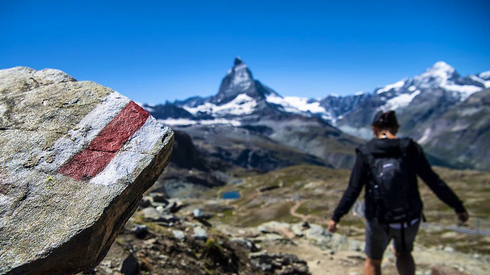 Près de la moitié de la population ne connaît pas la signification des bandes blanc-rouge-blanc signalisant les chemins de montagne. Ceux-ci nécessitent d'être "en forme, avec le pied sûr et ne pas souffrir de vertige" (archives).