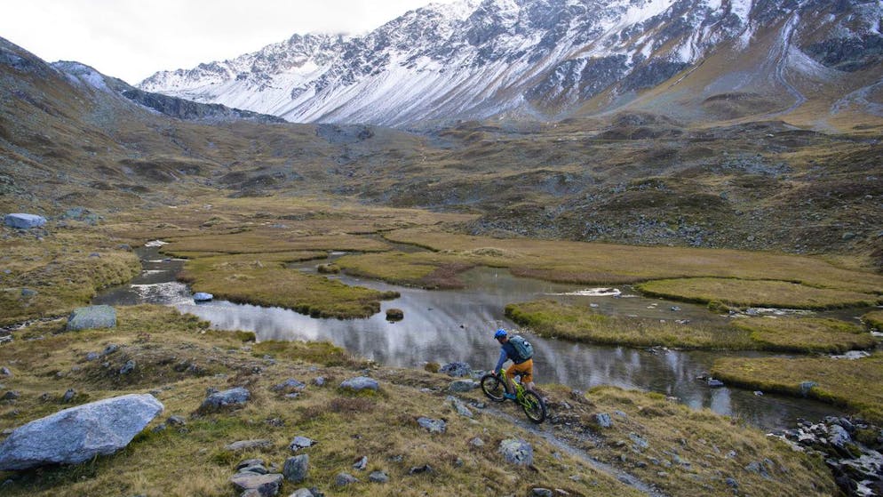 Problemi non solo in Svizzera. Ecco come i turisti infastidiscono senza vergogna i locali sul Passo della Flüela