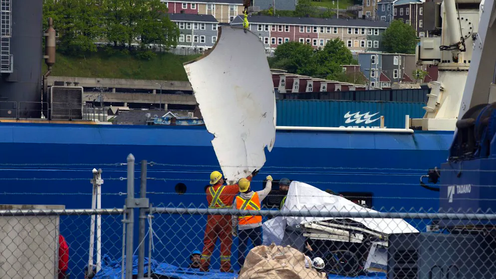 Tra i rottami anche resti umani. Recuperate parti abbastanza grandi del Titan. Come hanno resistito all'implosione?