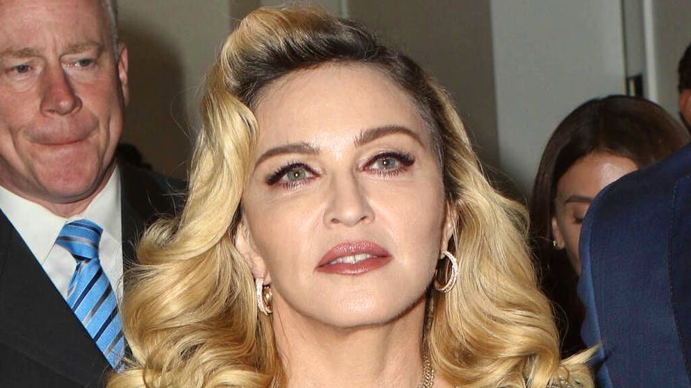 Tour rinviato. Madonna torna a casa dopo la terapia intensiva: «È fuori pericolo»