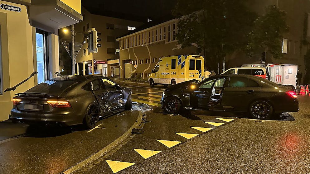Bei der Kollision entstand hoher Sachschaden.