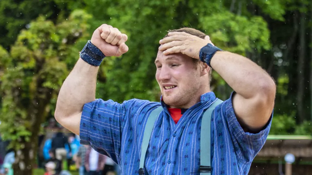 Joel Wicki mit sechs Siegen zum fünften Saisonsieg - Gallery. Joel Wicki sieht man fast nach jedem Fest in dieser Pose.