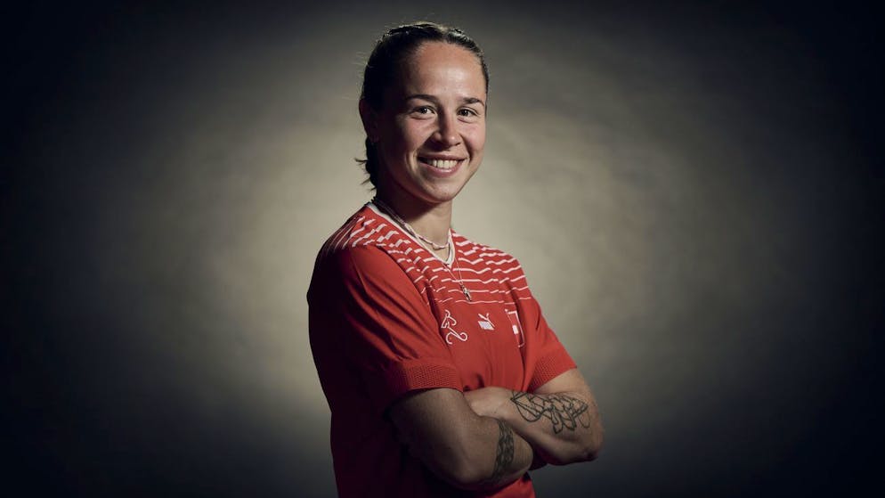 Diese 23 Spielerinnen nimmt Nati-Coach Inka Grings mit an die WM. Géraldine Reuteler (Mittelfeld)