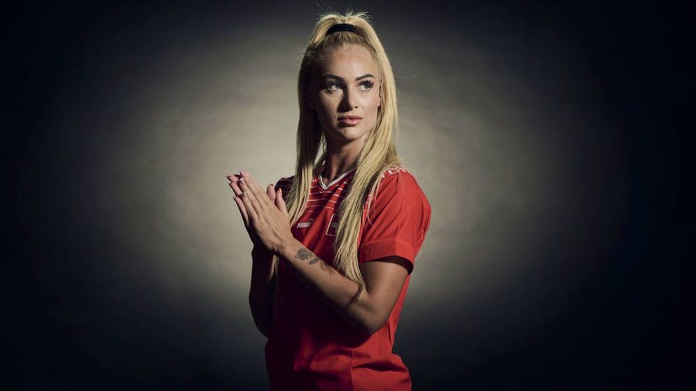 Diese 23 Spielerinnen nimmt Nati-Coach Inka Grings mit an die WM. Alisha Lehmann (Mittelfeld)