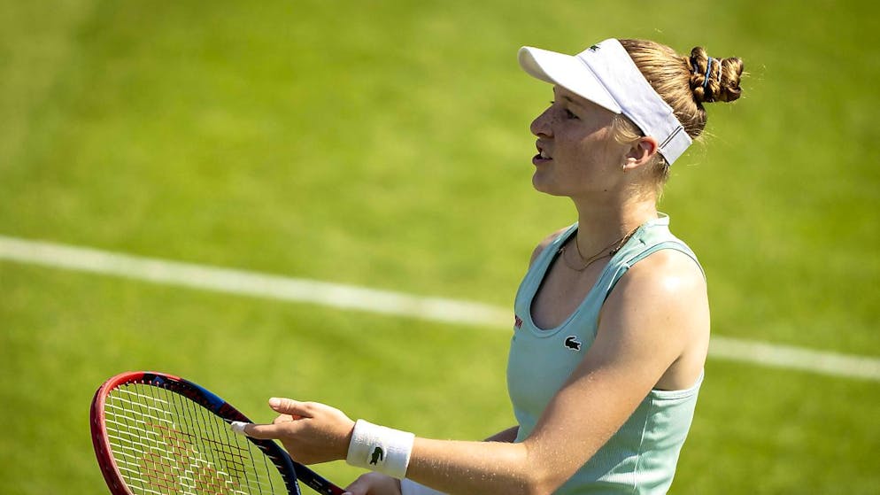 Fragezeichen bei Bencic und Premieren für Stricker und Naef - Gallery. Kurz nach ihrem 18. Geburtstag kommt die Schwyzerin Céline Naef zu ihrer Grand-Slam-Premiere