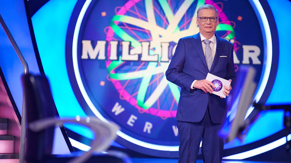 So läuft «Wer wird Millionär?» – Ex-Kandidatin: «Günther Jauch verunsichert einen.». Moderator Günther Jauch sorgt mit seinen lockeren Sprüchen für Unterhaltung – kann manche Kandidaten damit aber auch verunsichern. 