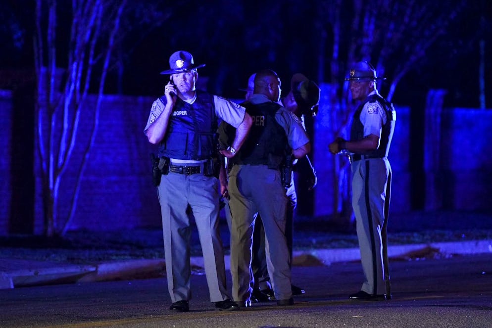 In un'immagine illustrativa d'archivio la polizia statale della Carolina del Sud intervenuta dopo una sparatoria di massa nel 2018 a Florence.