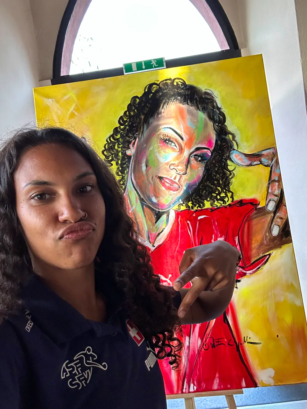 Credit Suisse. Coumba Sow mit ihrem ganz persönlichen Kunstwerk.