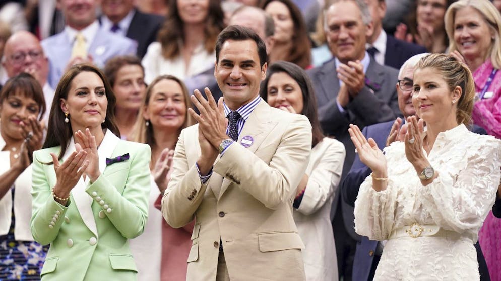 Selbst die Herzogin applaudiert. Federer noch einmal mit einem grossen Auftritt in Wimbledon
