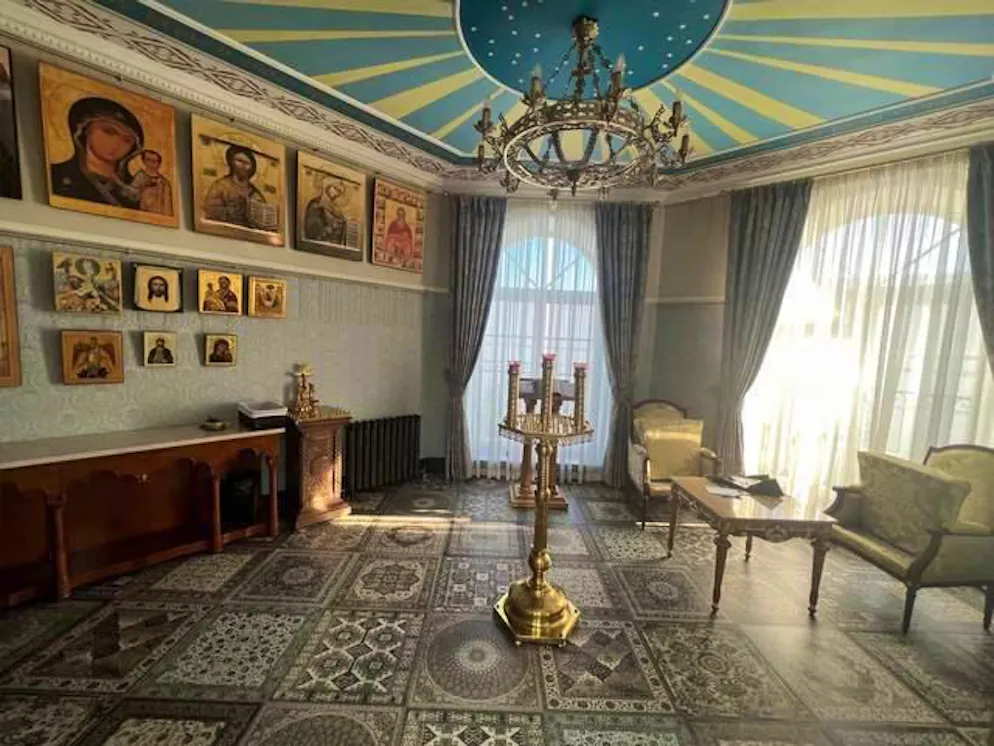 Prigoschins Haus in St. Petersburg: Einblick ins Privatleben. ... hilft nur noch beten.