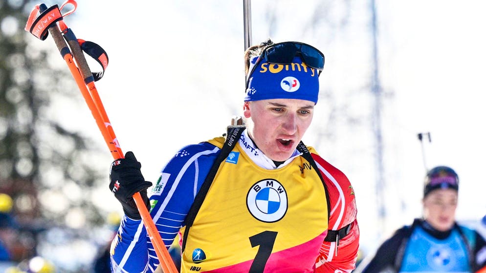 Julia Simon wird Kreditkartenbetrug vorgeworfen.