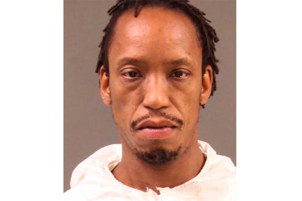 Sparatoria Filadelfia. Kimbrady Carriker, nella foto segnaletica fornita da dipartimento di polizia di Filadelfia. È stato arrestato mercoledì.