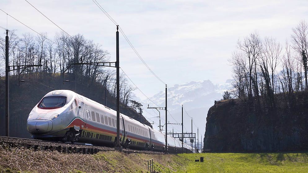Für den Ausbau des Hochgeschwindigkeitsverkehrs auf der Schiene in Europa sind mehr Investitionen nötig, als bisher vorgesehen sind. (Archivbild)