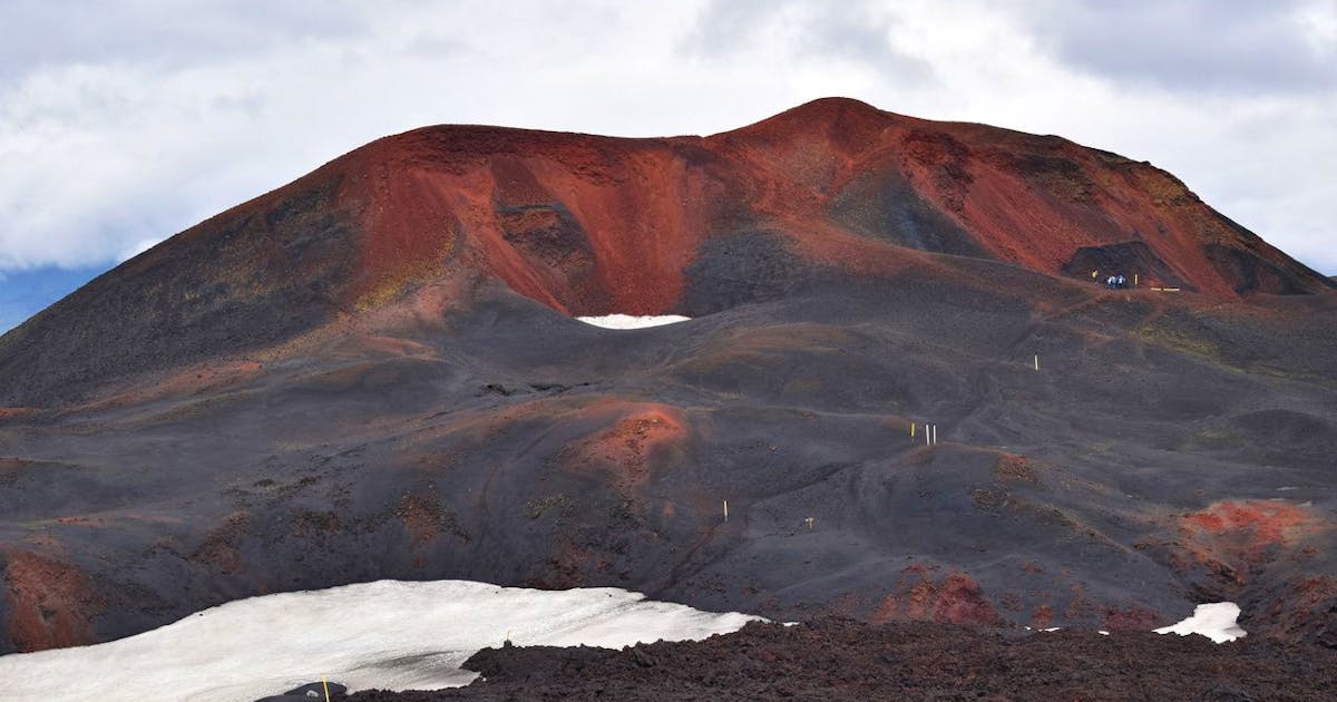 Another volcano erupts in Iceland