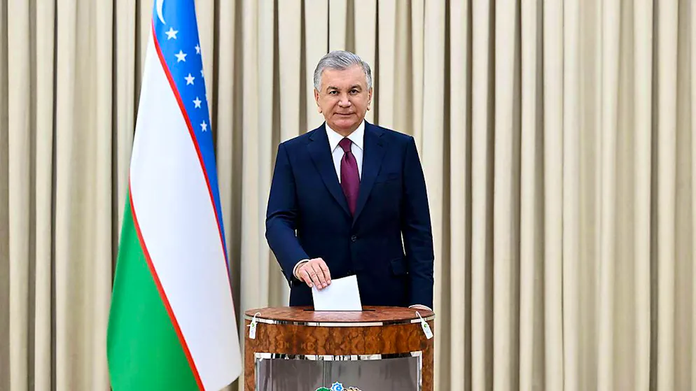 HANDOUT - Schawkat Mirsijojew bleibt Präsident in Usbekistan. Foto: Uncredited/Uzbekistan's Presidential Press Office/AP/dpa - ACHTUNG: Nur zur redaktionellen Verwendung und nur mit vollständiger Nennung des vorstehenden Credits