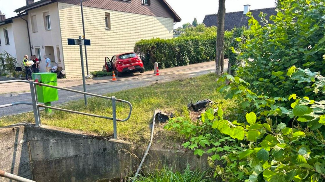 Verkehrsunfall: Seniorin bei Autounfall in Rudolfstetten AG verletzt ...