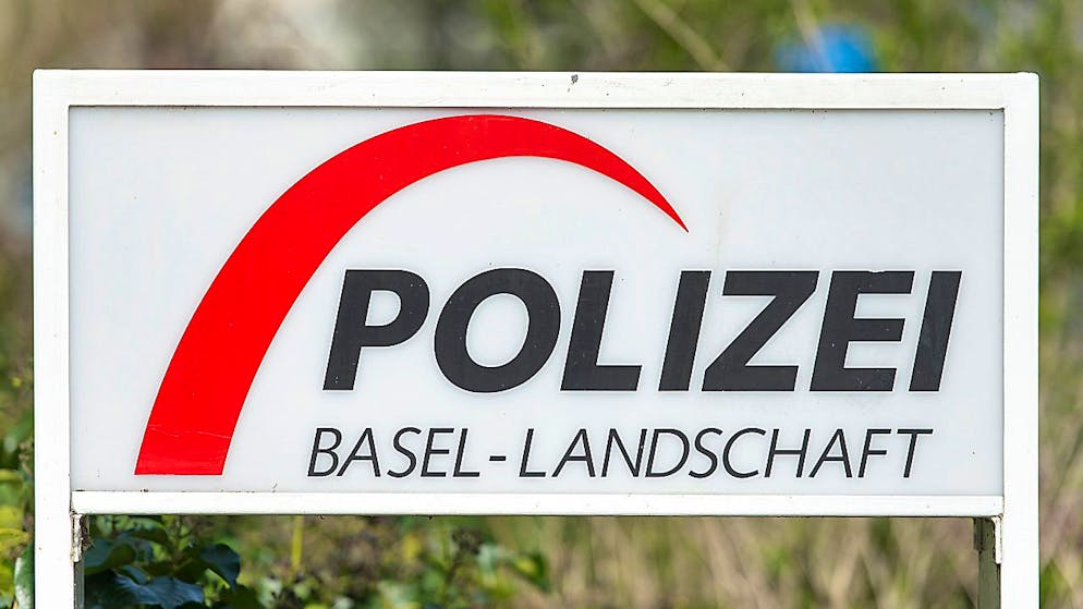 Nach Schüssen auf ein Mehrfamilienhaus in Gelterkinden hat die Polizei Basel Landschaft Ermittlungen aufgenommen. (Symbolbild)