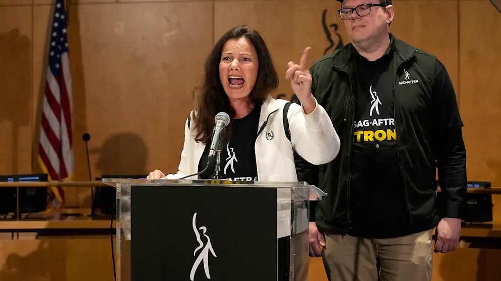 Fran Drescher ist Präsidentin der Schauspielgewerkschaft. Foto: Chris Pizzello/Invision/AP/dpa