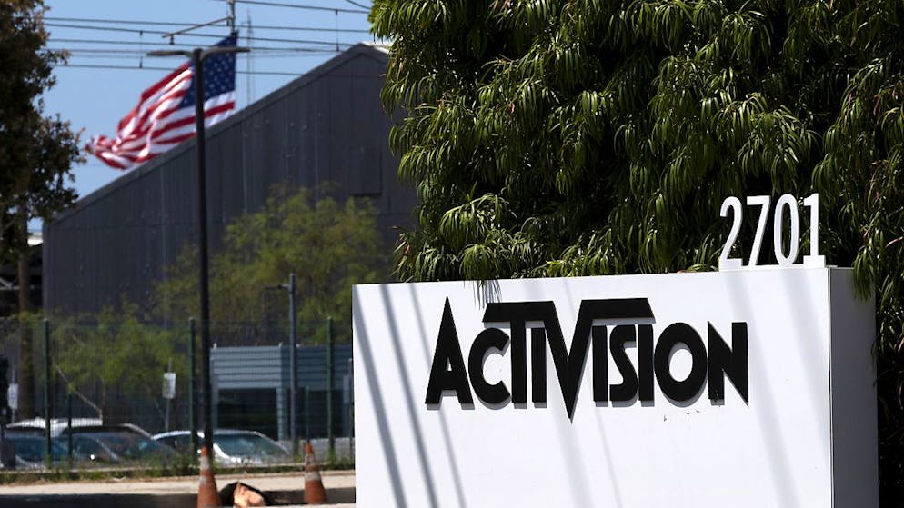 Microsoft kommt dem Kauf des Videospiele-Riesen Activision Blizzard immer näher. Auch ein US-Berufungsgericht wies in der Nacht zum Samstag die Forderung der Wettbewerbsaufsicht FTC ab, die Übernahme mit einer einstweiligen Verfügung zu blockieren. (Archivbild)