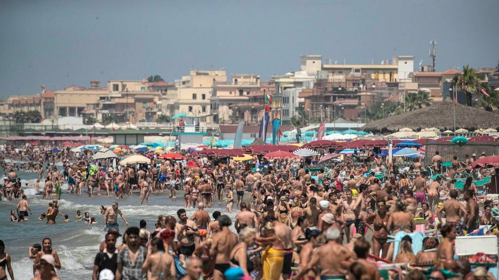 Oltre 40 gradi. Il caldo estremo mette a rischio le vacanze nel sud dell’Europa?