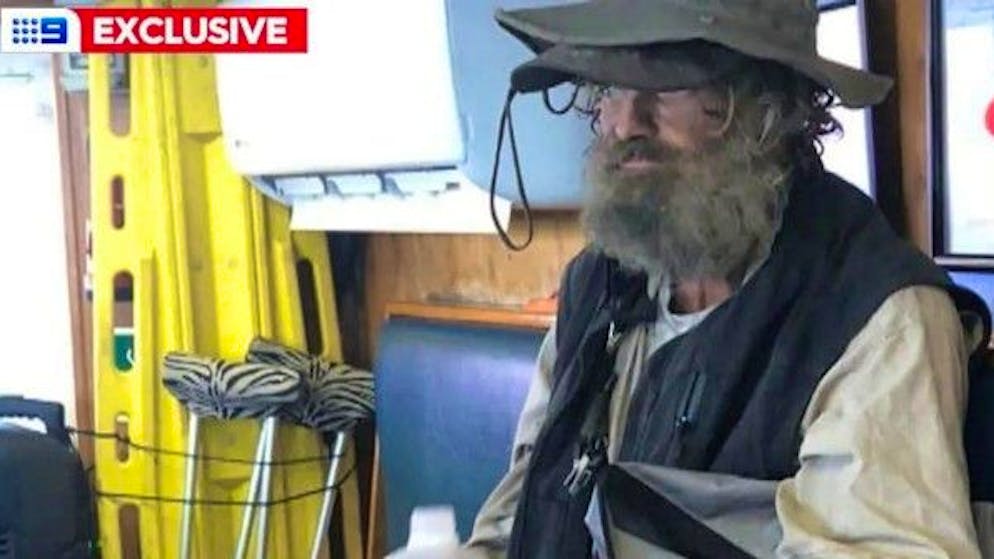 Ecco come ha fatto. Naufrago sopravvive tre mesi nell'Oceano insieme al suo cane