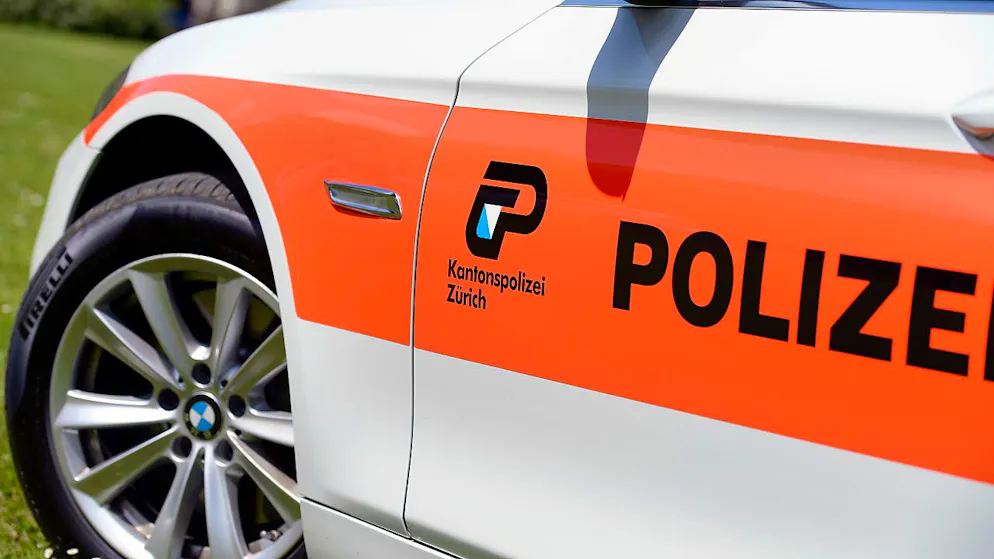 Bei einem Unfall in Birmensdorf wurden am Montagabend zwei Personen verletzt.