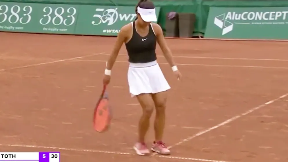 «Ekelhaftes Verhalten». Ungarin verwischt Ballabdruck und bejubelt Aufgabe der weinenden Gegnerin