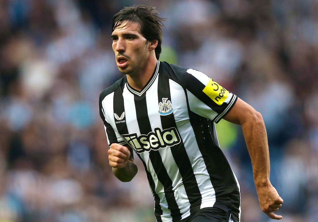 «He eats spaghetti...»: I tifosi del Newcastle han già la canzone per ...