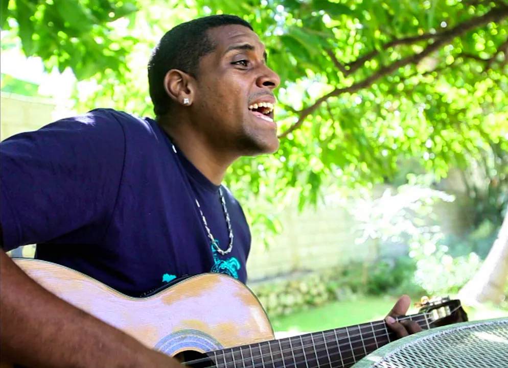 L'ultimo, macabro, desiderio di Dolly Parton è morire sul palco. Nel 2022 il cantante haitiano Mikaben è morto davanti a 10.000 spettatori a un concerto a Parigi.