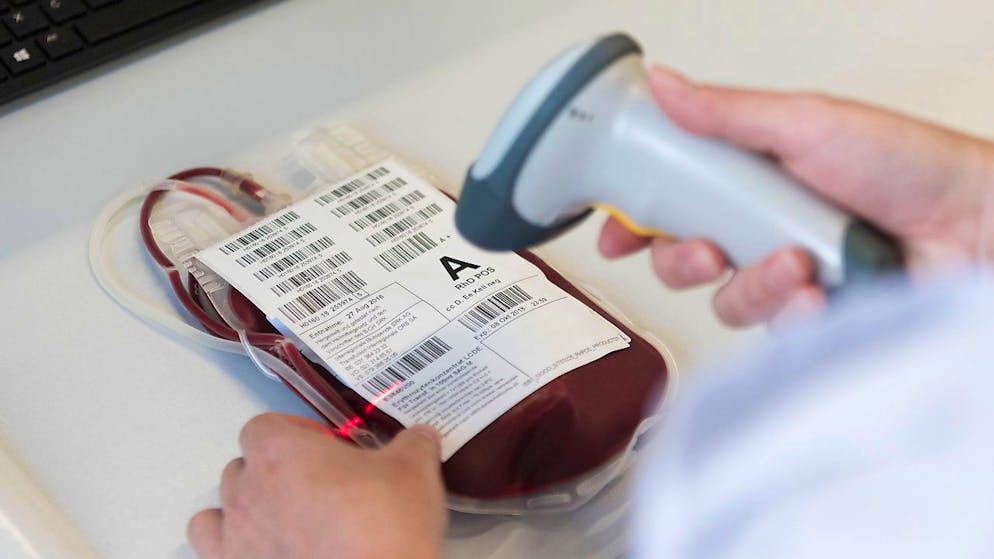 In Svizzera a partire dal 1° di novembre entreranno in vigore nuovi criteri per le donazioni di sangue. (Foto simbolica)