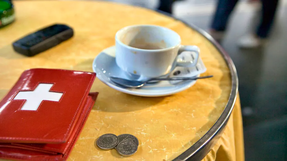 Lasciare più del dovuto al bar o al ristorante è ancora una pratica molto diffusa in Svizzera.
