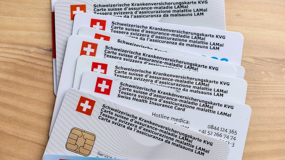 Mit der Kostenbremse-Initiative will die Mitte-Partei die Ausgaben im Gesundheitswesen an die Lohnentwicklung knüpfen. Ein Nein-Komitee legt am Montag seine Argumente dagegen dar.