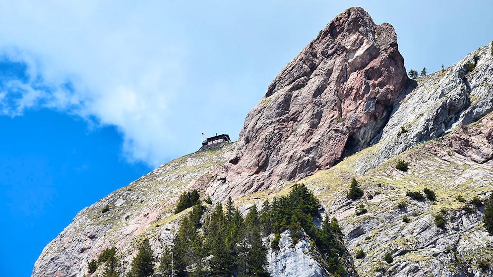 In 2023, a woman plunged 450 meters into depth in the descent from the big myths. how dangerous big myths?: "most