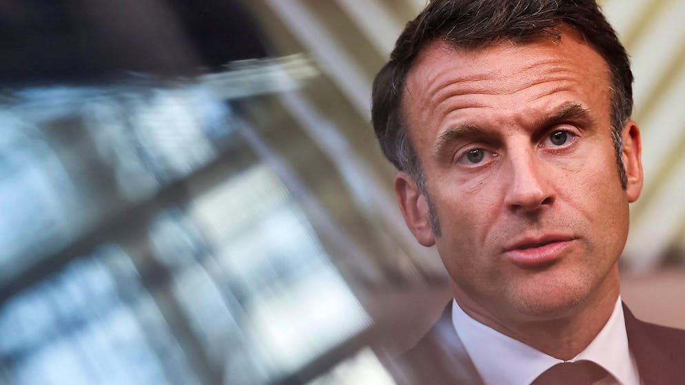 Der französische Präsident Emmanuel Macron bezeichnet den Putsch als illegitim und gefährlich. Foto: Geert Vanden Wijngaert/AP