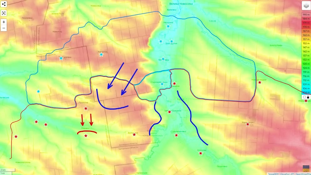 Höhenkarte des Flusslaufs: Nach der Einnahme von Urozhaine könnten die südlich gelegenen Siedlungen aus erhöhter Position von den Flanken her angegangen werden (blaue Linien). Gleichzeitig könnte die Front westlich davon bis zur russisch besetzten Siedlung Pryutne vorgeschoben werden.