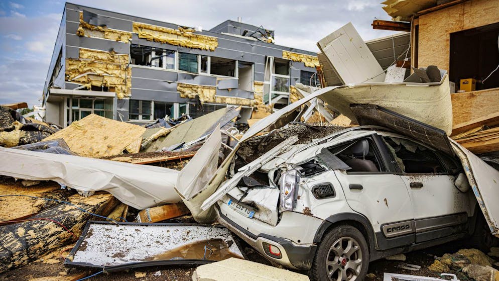 La Chaux-de-Fonds NE wurde von einem Sturm mit Windgeschwindigkeiten von mehr als 200 Kilometer pro Stunde heimgesucht. (24. Juli 2023)