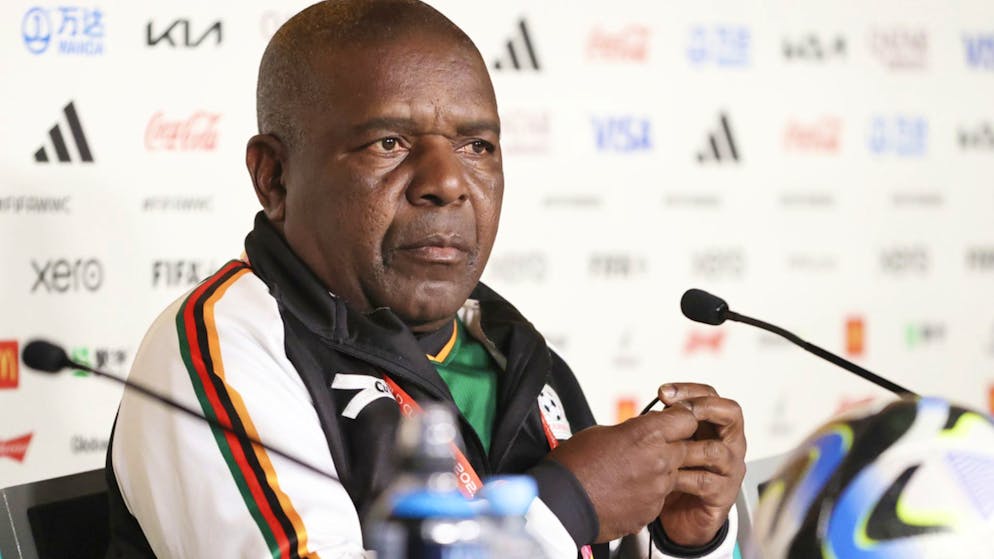 Sambia-Trainer Bruce Mwape ist nicht zum ersten Mal mit schweren Vorwürfen konfrontiert.