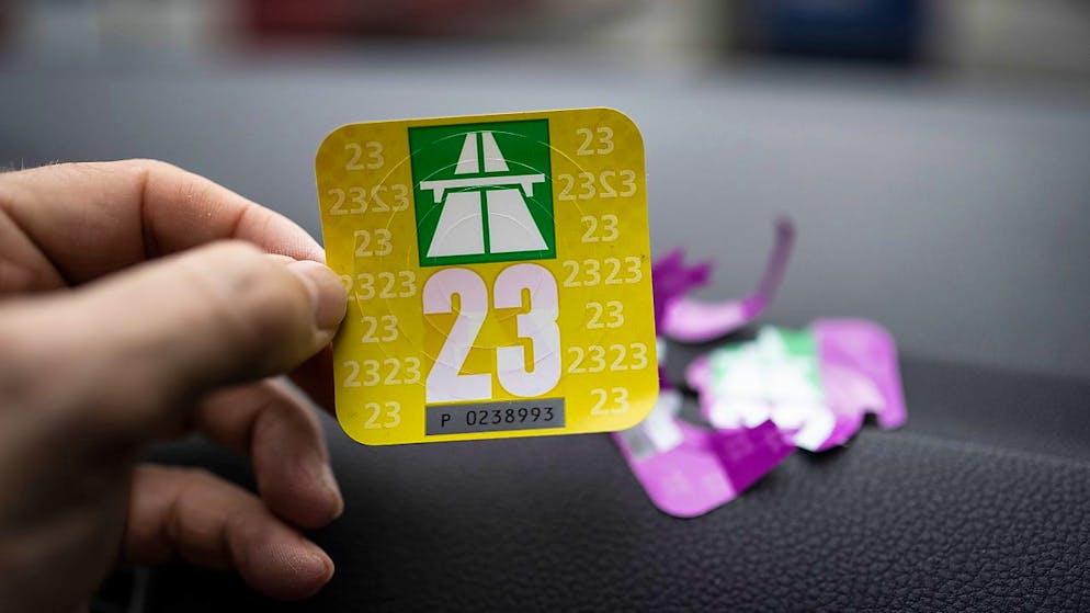 Unnötige Zusatzkosten. Fiese Abzocke bei E-Vignette – Bund warnt